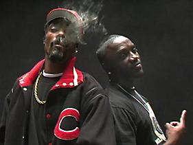 akon et  dog father